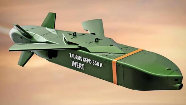 suecia TAURUS KEPD 350 desde un Gripen C