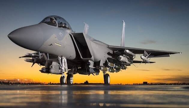 boeing f15 contrato millonario