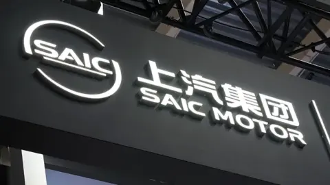 planta de SAIC Motor junto a la base de Ferrol