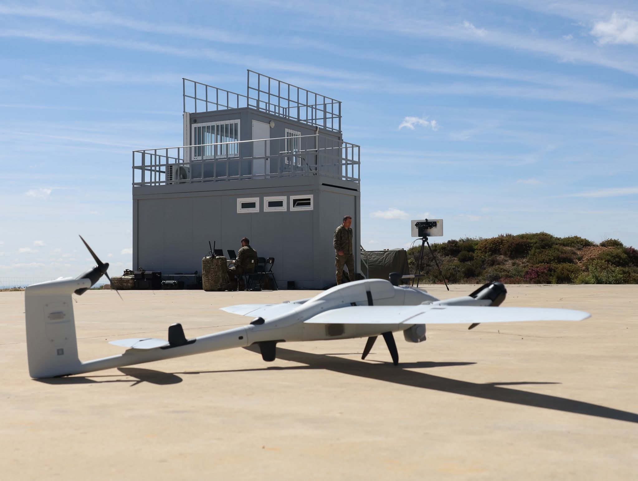 Imagen de portada: Quantum Systems integrará la tecnología SIGINT de Centum en sus drones Reliant y Vector AI