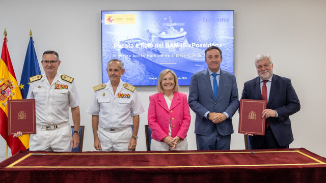 Imagen de portada: Defensa autoriza la puesta a flote del BAM de intervención subacuática A-21 Poseidón
