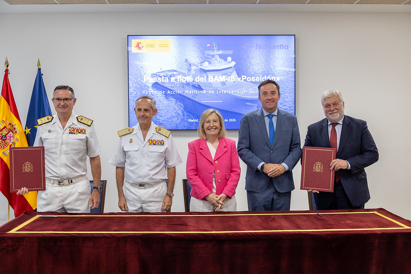 Imagen de portada: Defensa autoriza la puesta a flote del BAM de intervención subacuática A-21 Poseidón