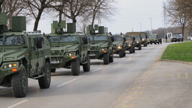 Imagen de portada: Un dosier atribuido al IISS alerta de la pérdida de efectivos y artillería del Ejército español