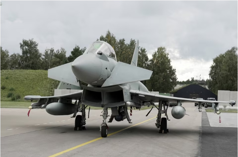 Imagen de portada: Airbus prepara una oferta de Eurofighter para sustituir los F-16M de Portugal