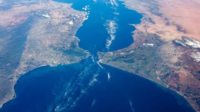 Imagen de portada: Ceuta y Melilla exponen los límites de la defensa colectiva en el flanco sur