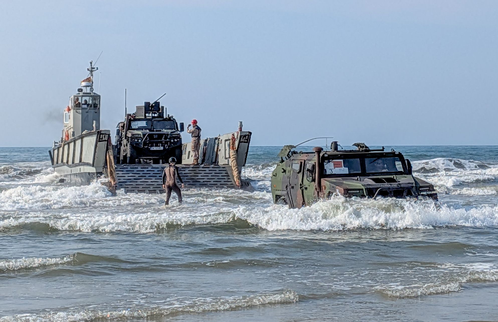 Imagen de portada: Un análisis de la Infantería de Marina reclama una fuerza distribuida para la guerra de alta intensidad