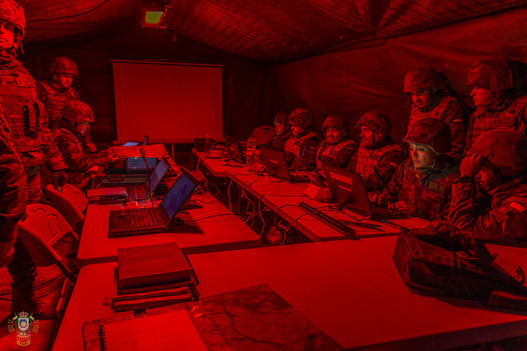 Imagen de portada: El Ejército de Tierra habría adjudicado a Indra por 5,6 millones el mantenimiento del sistema de guerra electrónica Gesta