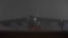 Imagen de portada: La Marina estadounidense prevé integrar el LRASM en los B-52 de la Fuerza Aérea