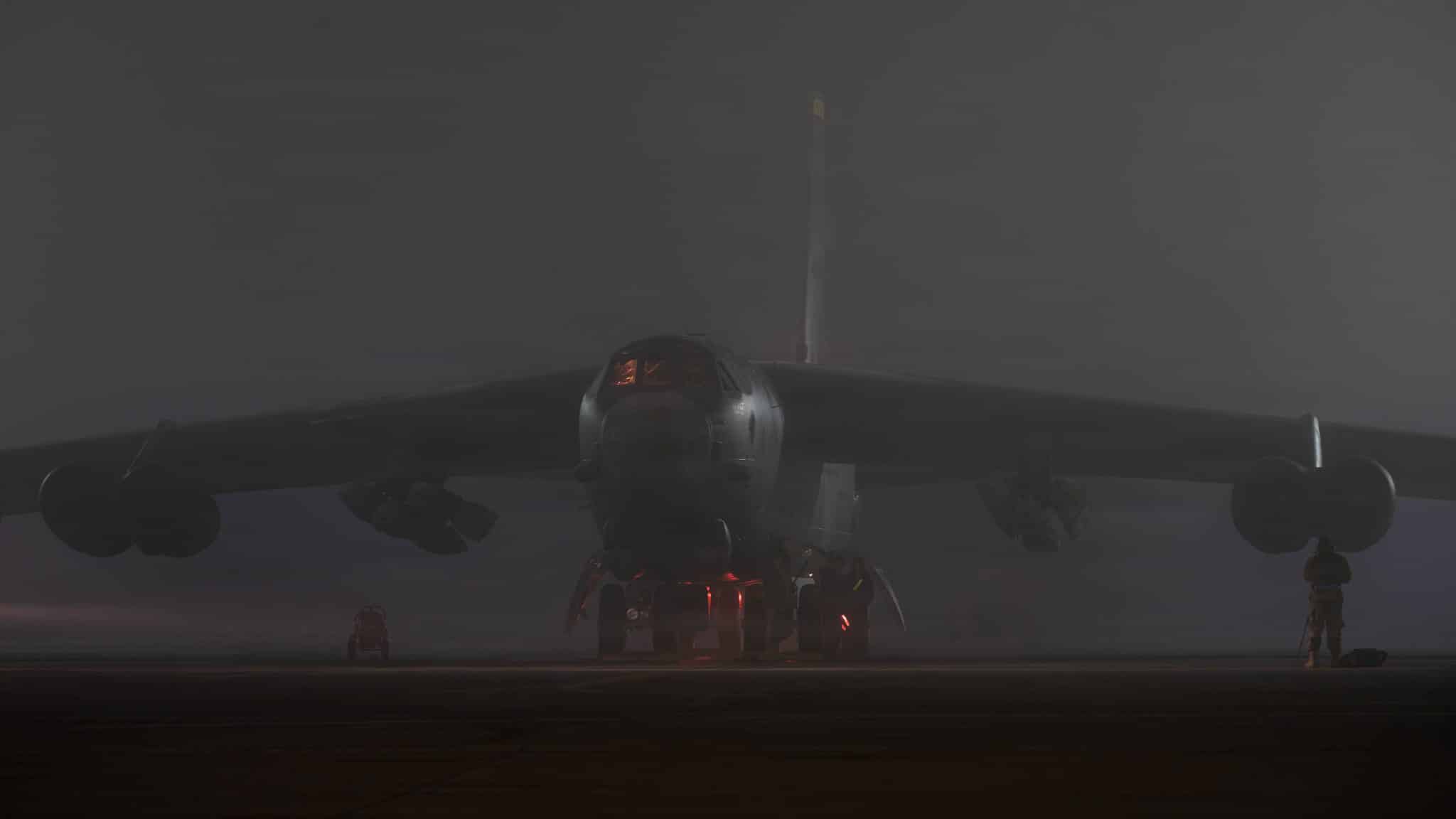 Imagen de portada: La Marina estadounidense prevé integrar el LRASM en los B-52 de la Fuerza Aérea