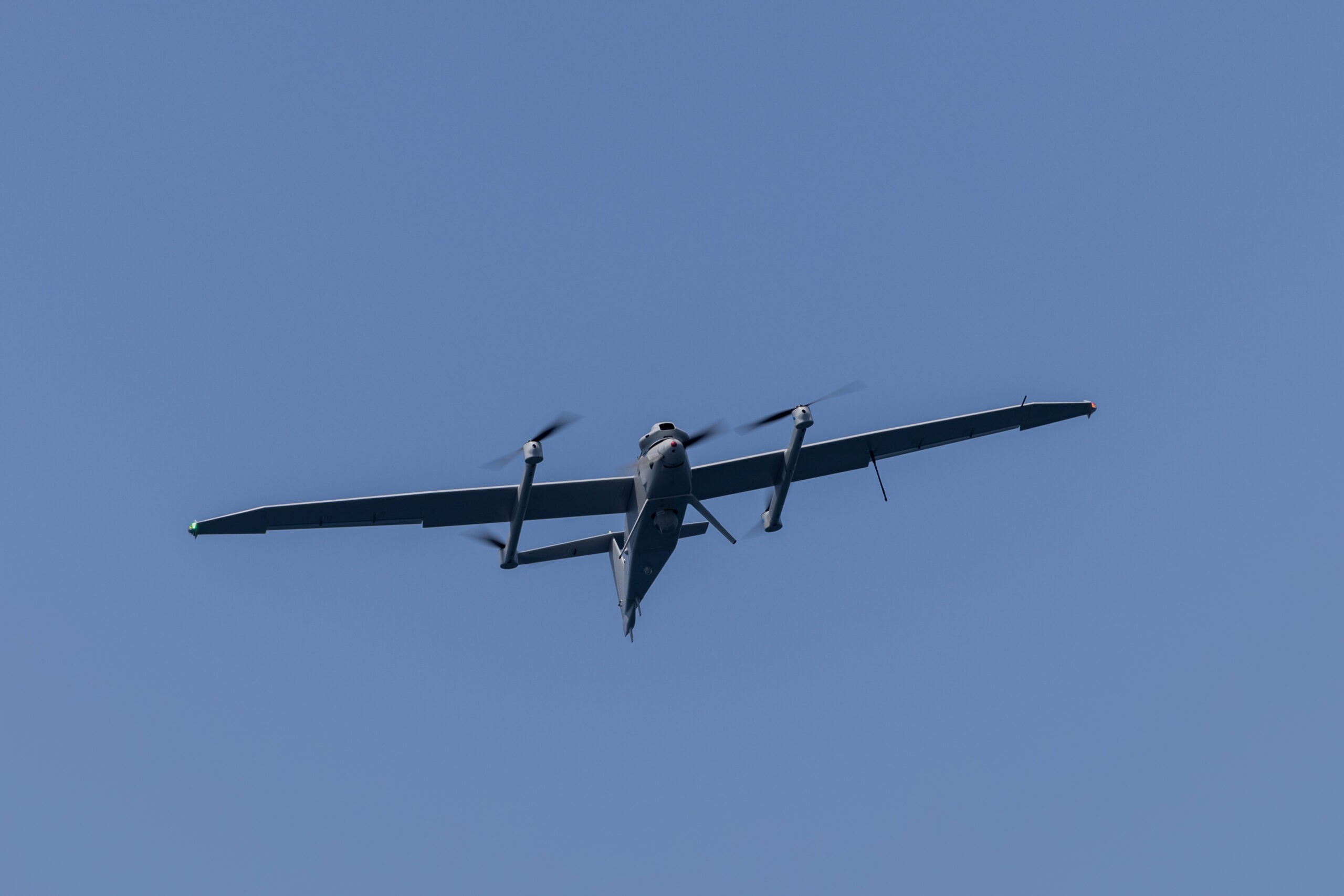 Imagen de portada: Alpha Unmanned y AeroVironment estudiarían una alianza para sostener el dron Jump 20 en España