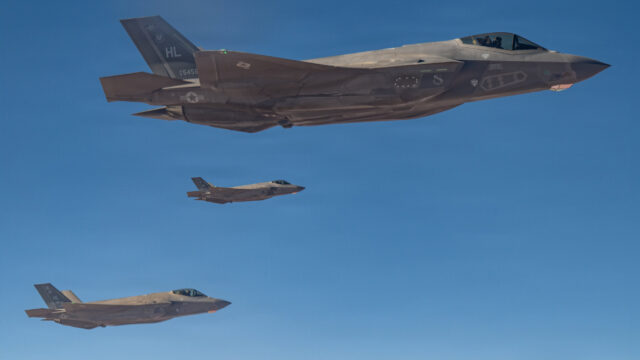 Imagen de portada: Estados Unidos y Lockheed Martin encuadran la producción de hasta 850 F-35 en un plan de diez años