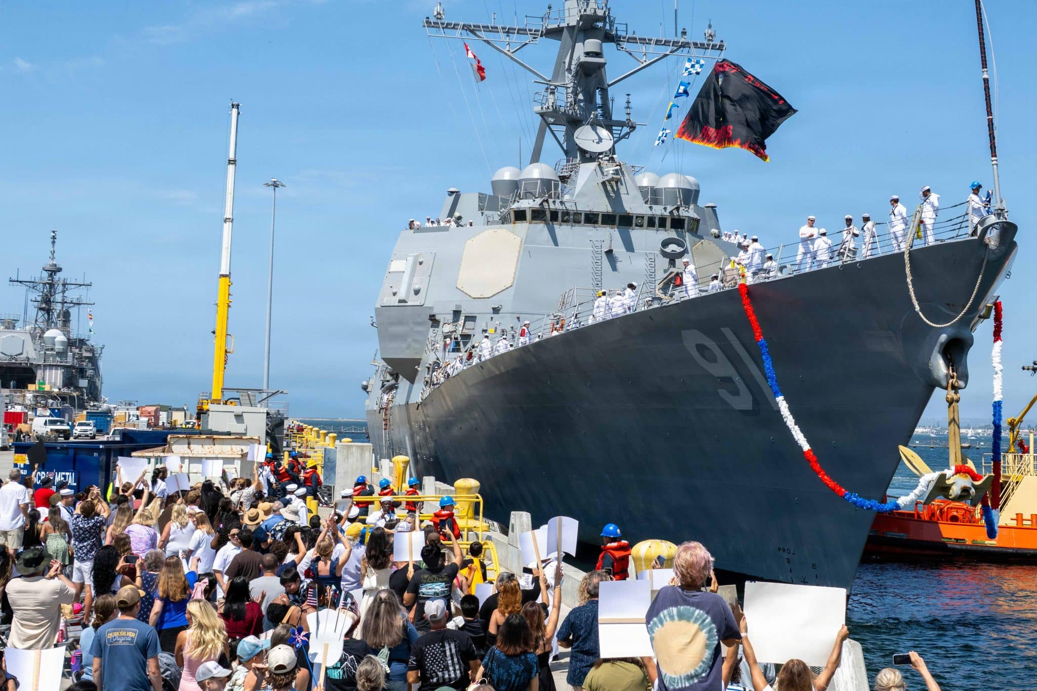 Imagen de portada: El USS Pinckney habría iniciado la segunda fase de modernización DDG MOD 2.0